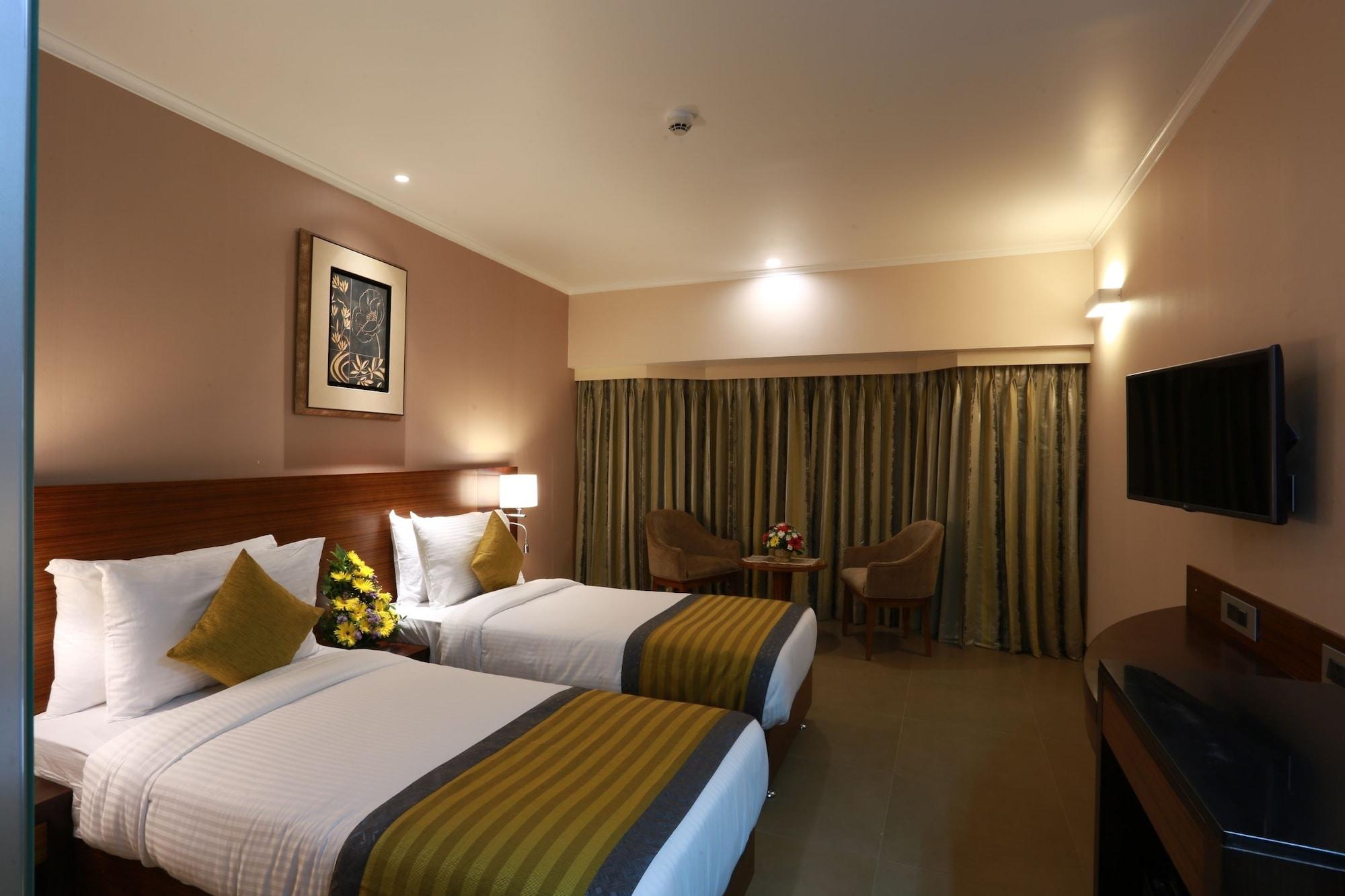 กรันเด เดลมอน Hotel ปณชี ภายนอก รูปภาพ