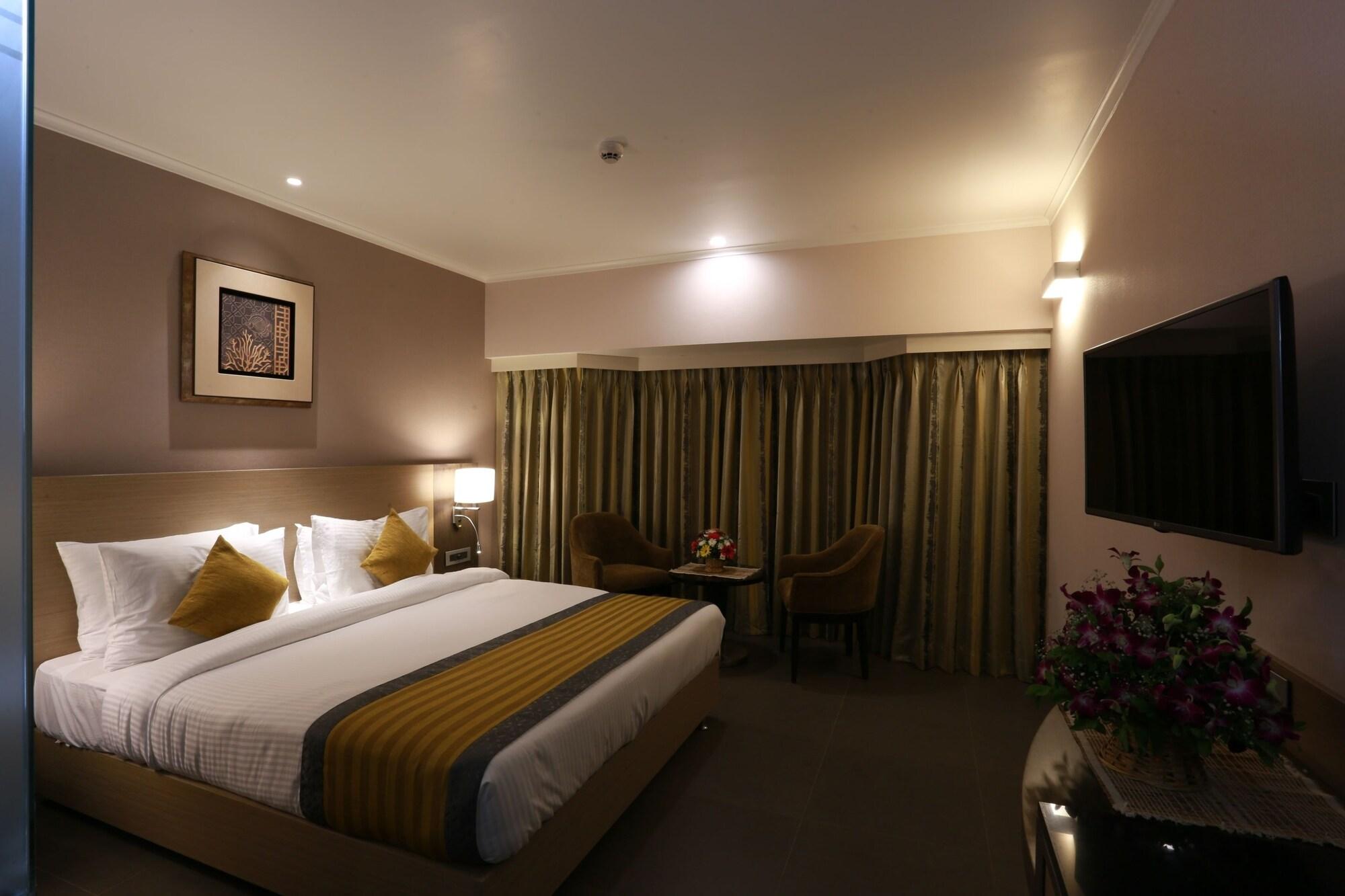 กรันเด เดลมอน Hotel ปณชี ภายนอก รูปภาพ