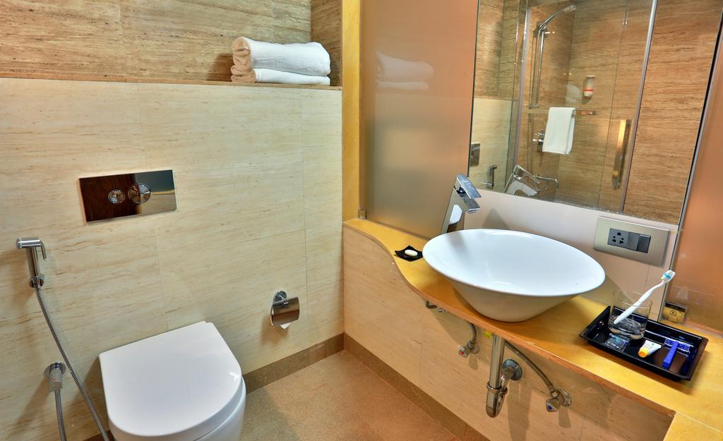 กรันเด เดลมอน Hotel ปณชี ภายนอก รูปภาพ